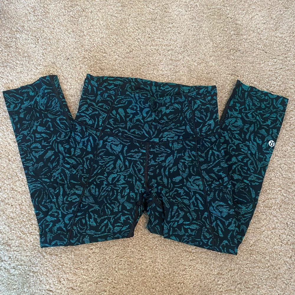 Lululemon Crop Fast & Free Leggings - Picture 2 of 5
